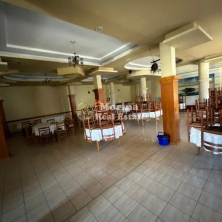 Tirane, jepet me qera ambjent biznesi Kati 1, 500 m² 3.500 € (Laprake)