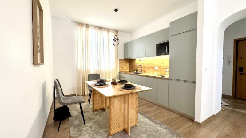 Tirane, jepet me qera apartament 2+1+Ballkon Kati 2, 95 m² 950 € (Rruga Durresit)