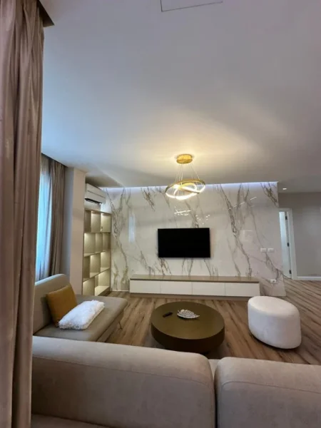 Tirane, jepet me qera apartament 3+1 Kati 11, 126 m² 1.000 € (astir)