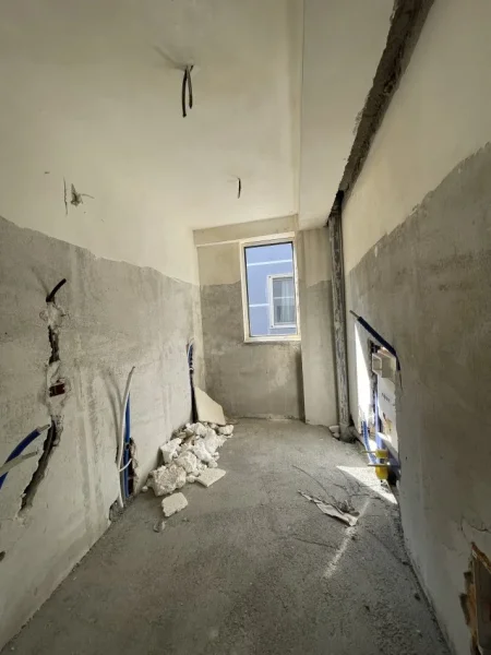 Tirane, shitet apartament 3+1+Ballkon Kati 5, 154 m² 163.000 € (Shkoze)