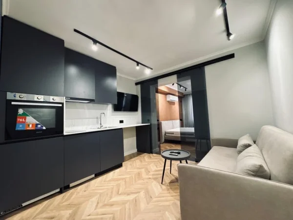 Tirane, shitet apartament 3+1 Kati 5, 107 m² 268.000 € (3 Apartamente në Shitje – Rruga “Mine Peza”,)