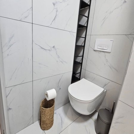 Tirane, shitet garsoniere 1+1 Kati 9, 30 m² (Kontakt)