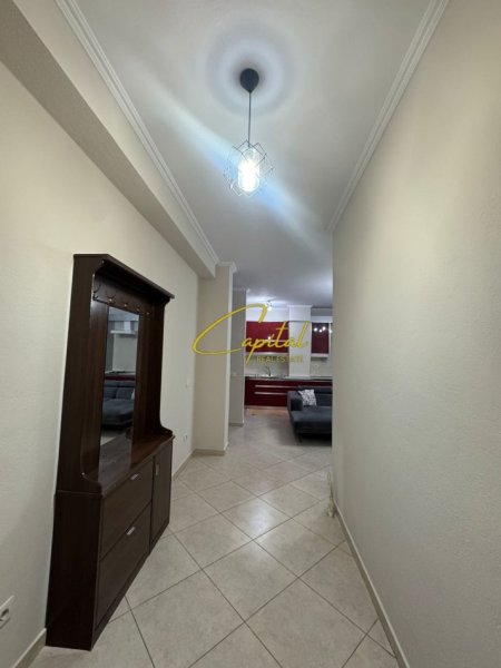 Tirane, jepet me qera apartament 2+1 Kati 3, 96 m² 600 € (KODRA E DIELLIT)