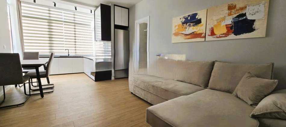 Tirane, shitet apartament 1+1 Kati 7, 50 m² 107.000 € (zogu i zi)