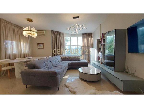 Durres, shitet apartament 2+1 Kati 2, 92 m² 147.000 € (Mali i Robit)