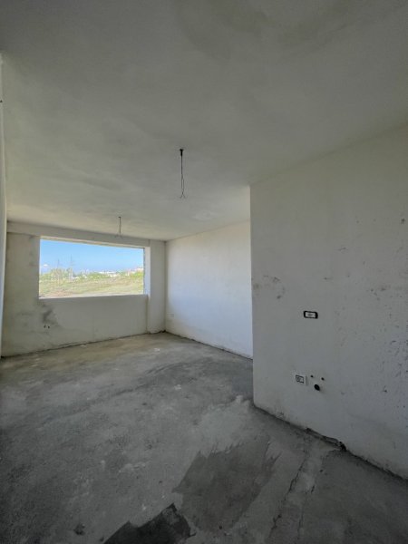 Tirane, shitet apartament 1+1+Ballkon Kati 4, 58 m² 74.000 € (Shkoze)