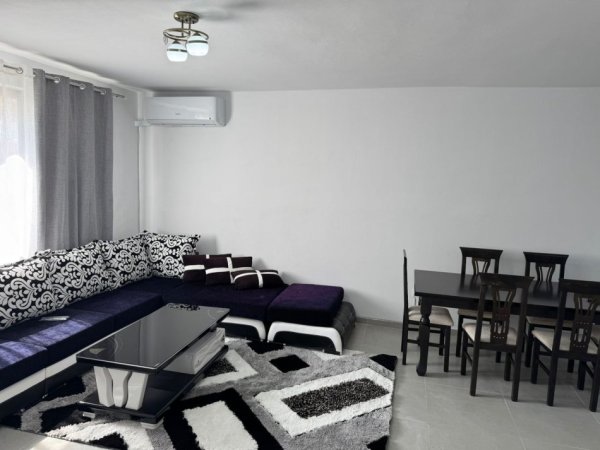 Tirane, jepet me qera apartament 2+1 Kati 7, 90 m² 700 € (astir)