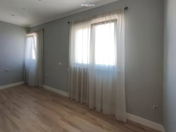 Tirane, jepet me qera apartament 2+1 Kati 7, 80 m² 800 € (irfan tomini)