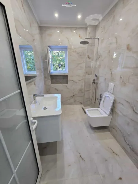 Tirane, shes apartament 1+1+Ballkon Kati 2, 55 m² 125.000 € (don bosko)