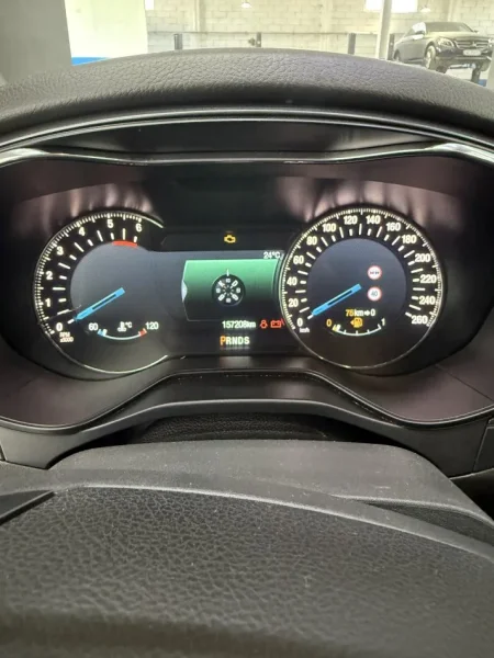 Shitet makine Ford mondeo Nafte, e zeze automatik Kondicioner 161.700 km 8.100 €