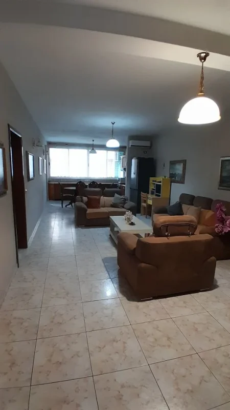 Tirane, jepet me qera apartament 2+1+Aneks+Ballkon , 102 m², 750 € )prane Tirana Garden Building ne Rr. Kavajes