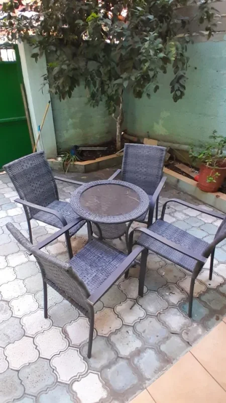 Tirane, jepet me qera apartament 2+1+Aneks+Ballkon , 102 m², 750 € )prane Tirana Garden Building ne Rr. Kavajes