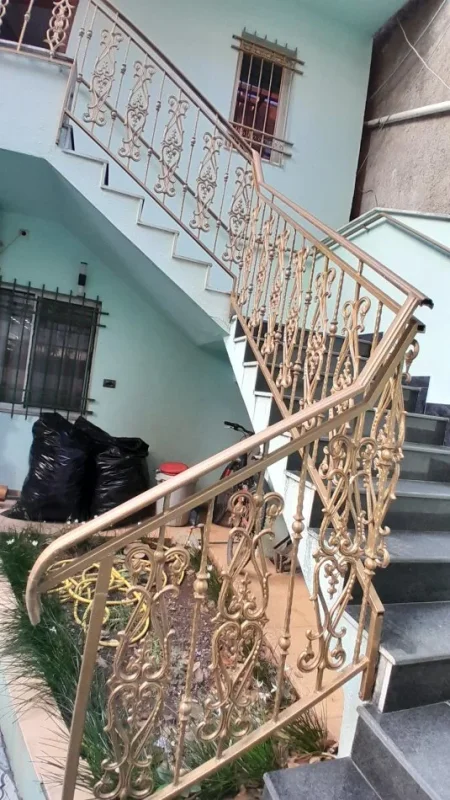 Tirane, jepet me qera apartament 2+1+Aneks+Ballkon , 102 m², 750 € )prane Tirana Garden Building ne Rr. Kavajes