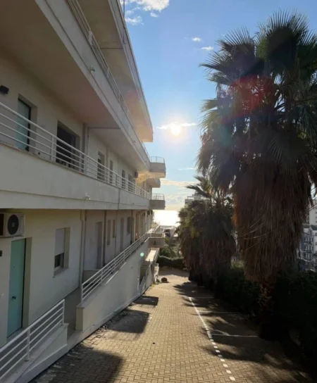 Durres, shitet apartament 1+1+Ballkon Kati 1, 56 m² 77.000 € (Shkembi i Kavajes)