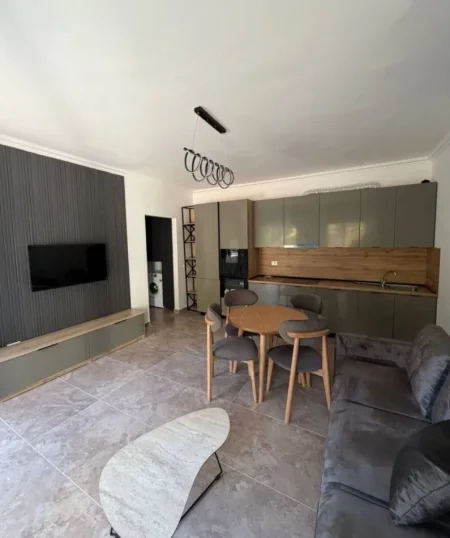 Durres, shitet apartament 1+1+Ballkon Kati 1, 56 m² 77.000 € (Shkembi i Kavajes)