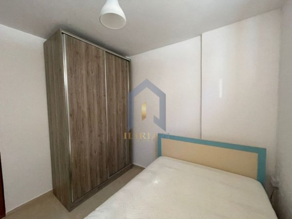 Tirane, jap me qera apartament 1+1 Kati 0, 45 m² 250 € (Laprake Rruga Azem Galica)