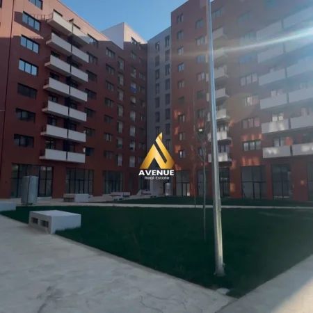 Tirane, shitet ambjent biznesi Kati 0, 130 m² 363.000 € 