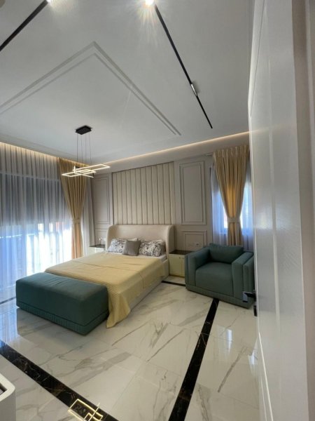 Tirane, shitet apartament 3+1 , 200 m² 420.000 € 