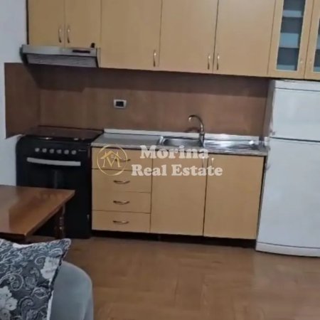 Tirane, jepet me qera apartament 1+1 Kati 3, 60 m² 300 € (Qyteti Studenti)