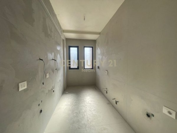 1190431_WhatsApp_Image_2025-10-08_at_11.53.37_AM_4 (1) (1).jpg