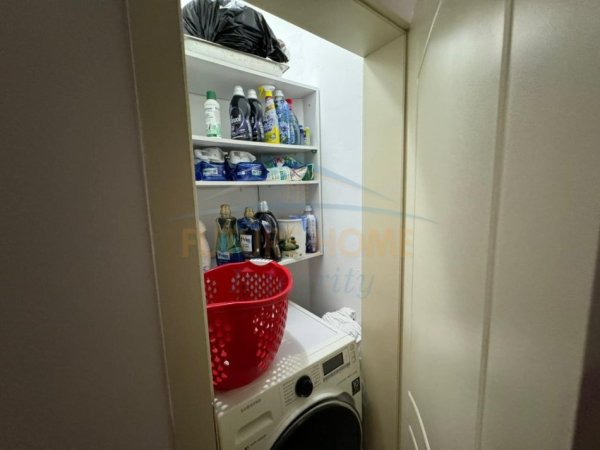 Tirane, jepet me qera apartament 2+1 Kati 2, 90 m² 550 € 