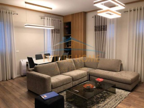 Tirane, shitet apartament 2+1 Kati 6, 118 m² 220.000 Euro (Rruga Dritan Hoxha)