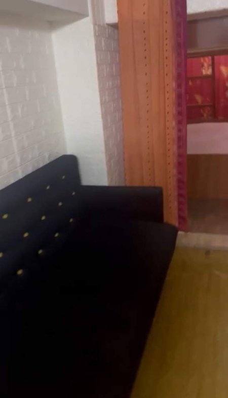 Tirane, jepet me qera garsonier 1+1 Kati 1, 45 m² 25.000 Leke (Pallati Almak)