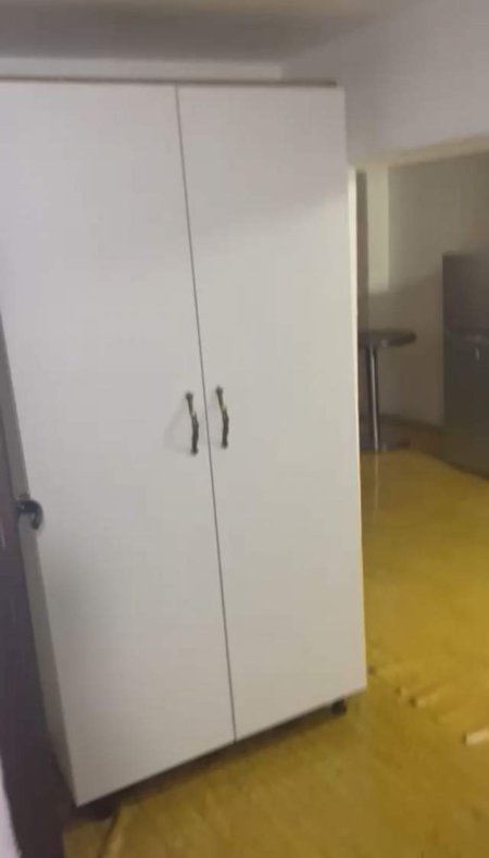 Tirane, jepet me qera garsonier 1+1 Kati 1, 45 m² 25.000 Leke (Pallati Almak)