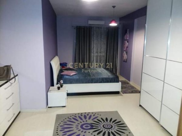 Tirane, shitet apartament 2+1+BLK Kati 2, 129 m² 160.000 Euro