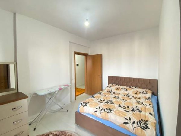 Tirane, jepet me qera apartament 1+1+BLK Kati 2, 65 m² 450 Euro (Komuna e Parisit)