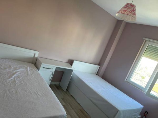 Tirane, jepet me qera apartament Kati 6, 105 m² 400 Euro (Rruga e dibres)