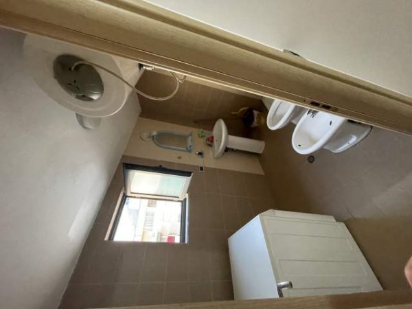 Tirane, jepet me qera apartament 1+1+BLK Kati 5, 75 m² 25.000 Leke (Muhamet Deliu)