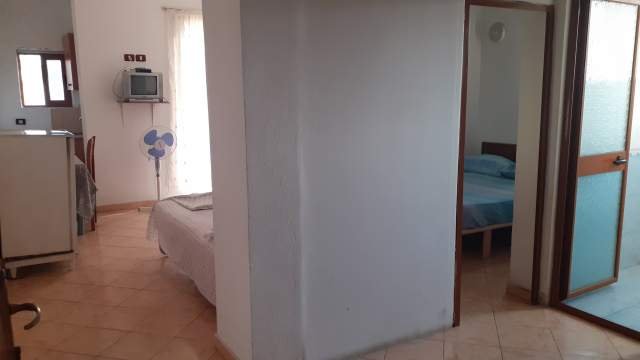 Durres, jap me qera dhome ne plazh 3 Katshe Kati 3, 25 m² 15 Euro (Parthineve)