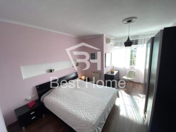 Tirane, jepet me qera apartament duplex 3+1+A+BLK Kati 7, 250 m² 1.500 Euro (Rruga Pjeter Bogdani)