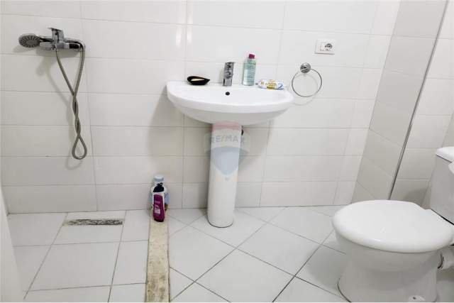 Tirane, jepet me qera apartament 3+1+A+BLK Kati 2, 115 m² 450 Euro (Don Bosko)
