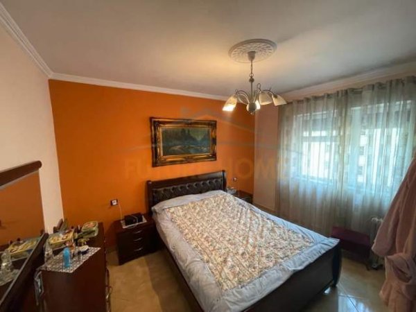 Korce, shitet apartament 2+1+BLK Kati 1, 71 m² 38.000 Euro (Lagjia 17, Korçë)
