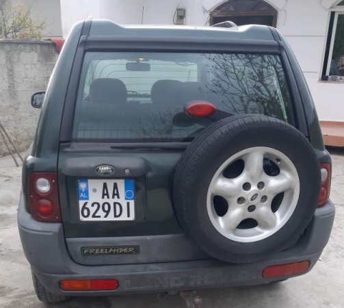 Tirane, shitet  ose nderrohet xhip Land Rover Freelander Viti 2000, 2.500 Euro