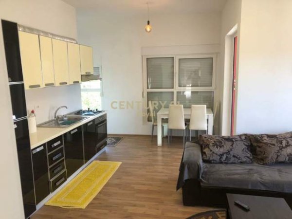 Tirane, jepet me qera apartament 2+1 Kati 3, 96 m² 350 Euro (Ali Dem TEK "KOMPLEKS MANGALEM")