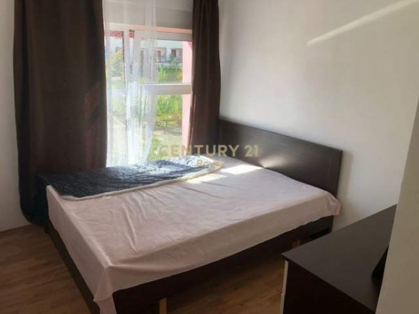 Tirane, jepet me qera apartament 2+1 Kati 3, 96 m² 350 Euro (Ali Dem TEK "KOMPLEKS MANGALEM")