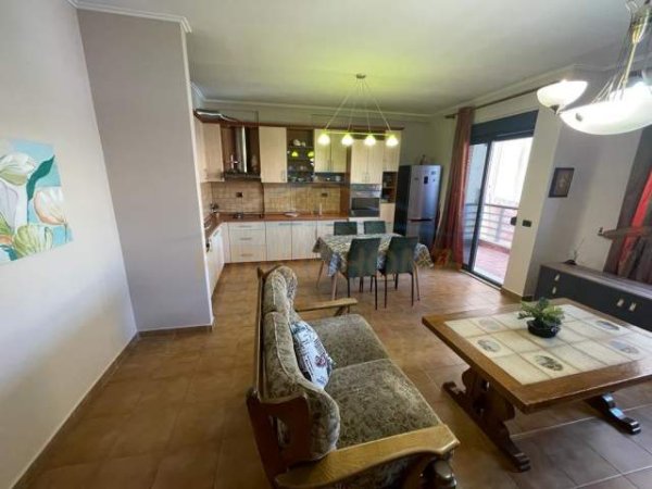 Tirane, shitet apartament Kati 5, 94 m² 190.000 Euro (Qender)