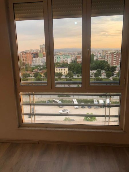 Tirane,Jepet me Qera Apartament 2+1+BLK Kati 7, 147 m² 500 Euro (Karl Gega)
