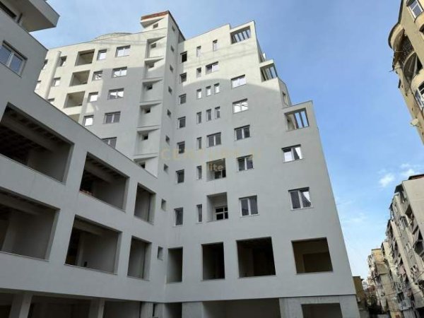 Tirane, shitet apartament 2+1 Kati 5, 88 m² 221.000 Euro