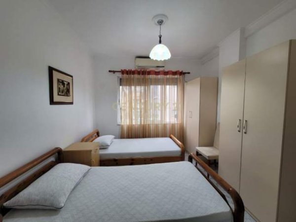 Tirane, jepet me qera apartament Kati 2, 40 m² 350 Euro (Sheshi Willson)