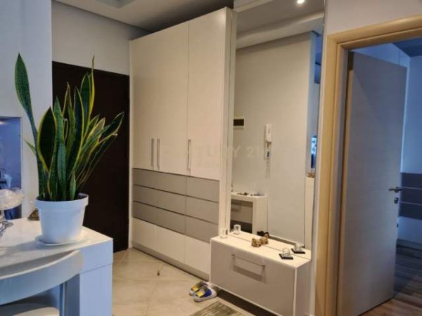 Tirane, jepet me qera apartament 1+1+BLK Kati 1, 73 m² 500  (Liqeni i Thate)