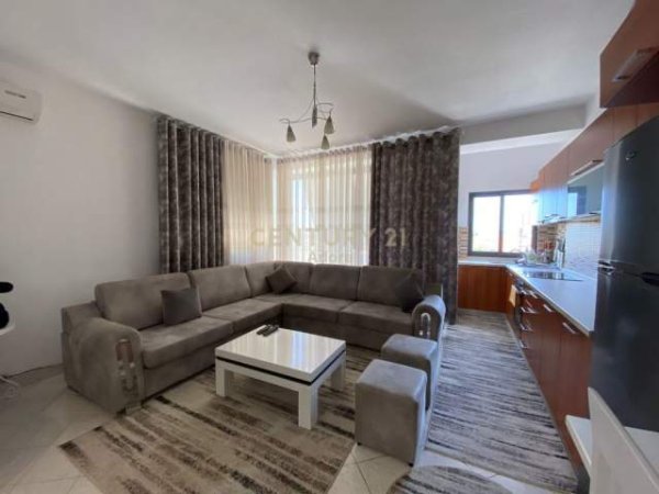 Tirane, jepet me qera apartament 1+1+BLK Kati 3, 60 m² 300 Euro (Allias)