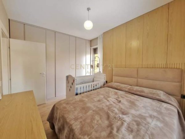 Tirane, jepet me qera apartament 1+1+BLK Kati 3, 55 m² 550 Euro (Selvia, Gjimnazi Partizani)