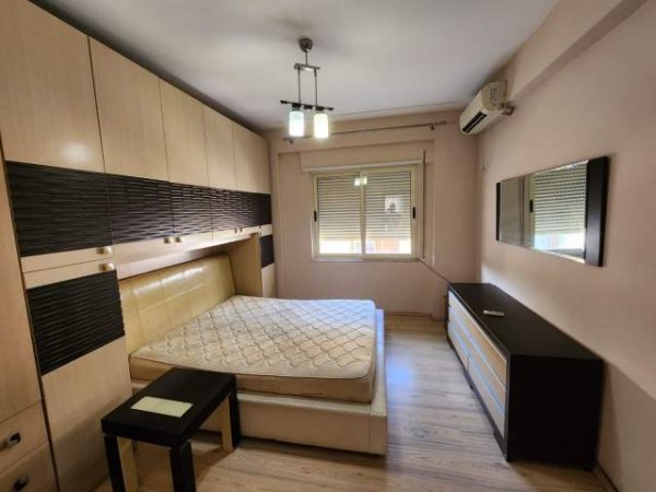 Tirane, shitet apartament 1+1+BLK Kati 3, 76 m² 96.000 Euro (bill klinton)