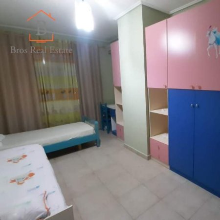 Tirane, jepet me qera apartament 2+1 Kati 3, 110 m² 37.000 Leke (Kompleksi Fratari)