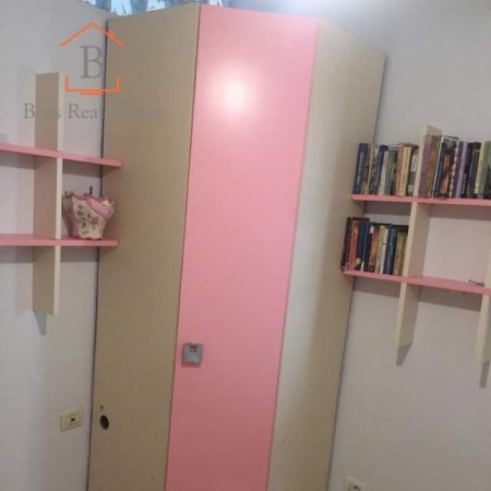 Tirane, jepet me qera apartament 2+1 Kati 4, 85 m² 450 Euro (Tek Lulishtja)