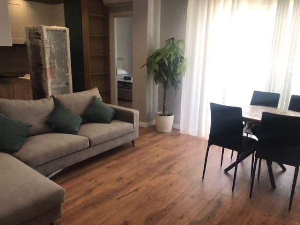 Tirane, jepet me qera apartament 1+1+BLK Kati 3, 65 m² 450 Euro (RRUGA HAMDI SINA, LIQENI I THATE)